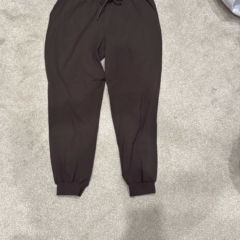 Lululemon Olive Green Joggers - Picture 4 of 4